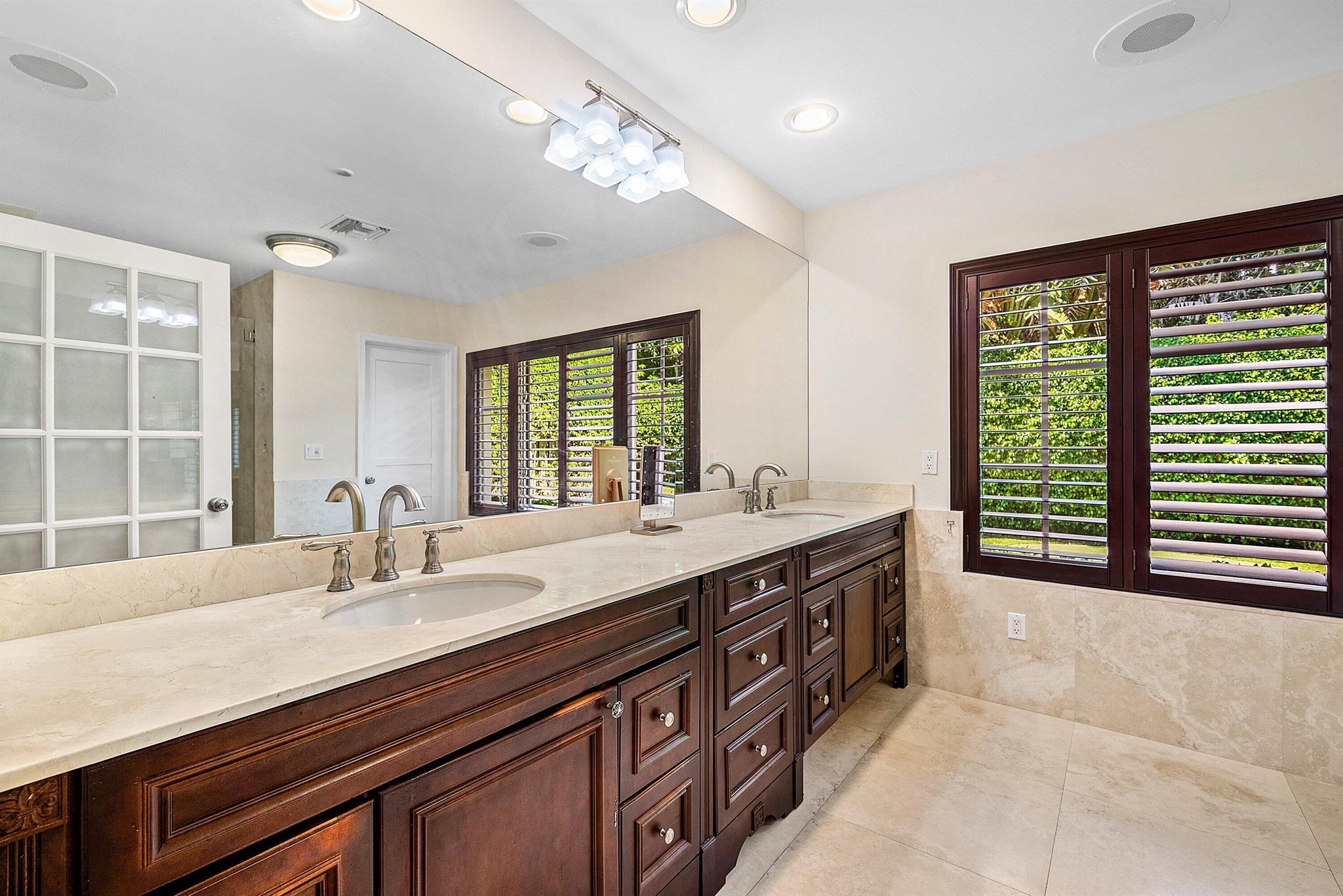 ROYAL PALM YACHT & COUNTR - Residential Lease