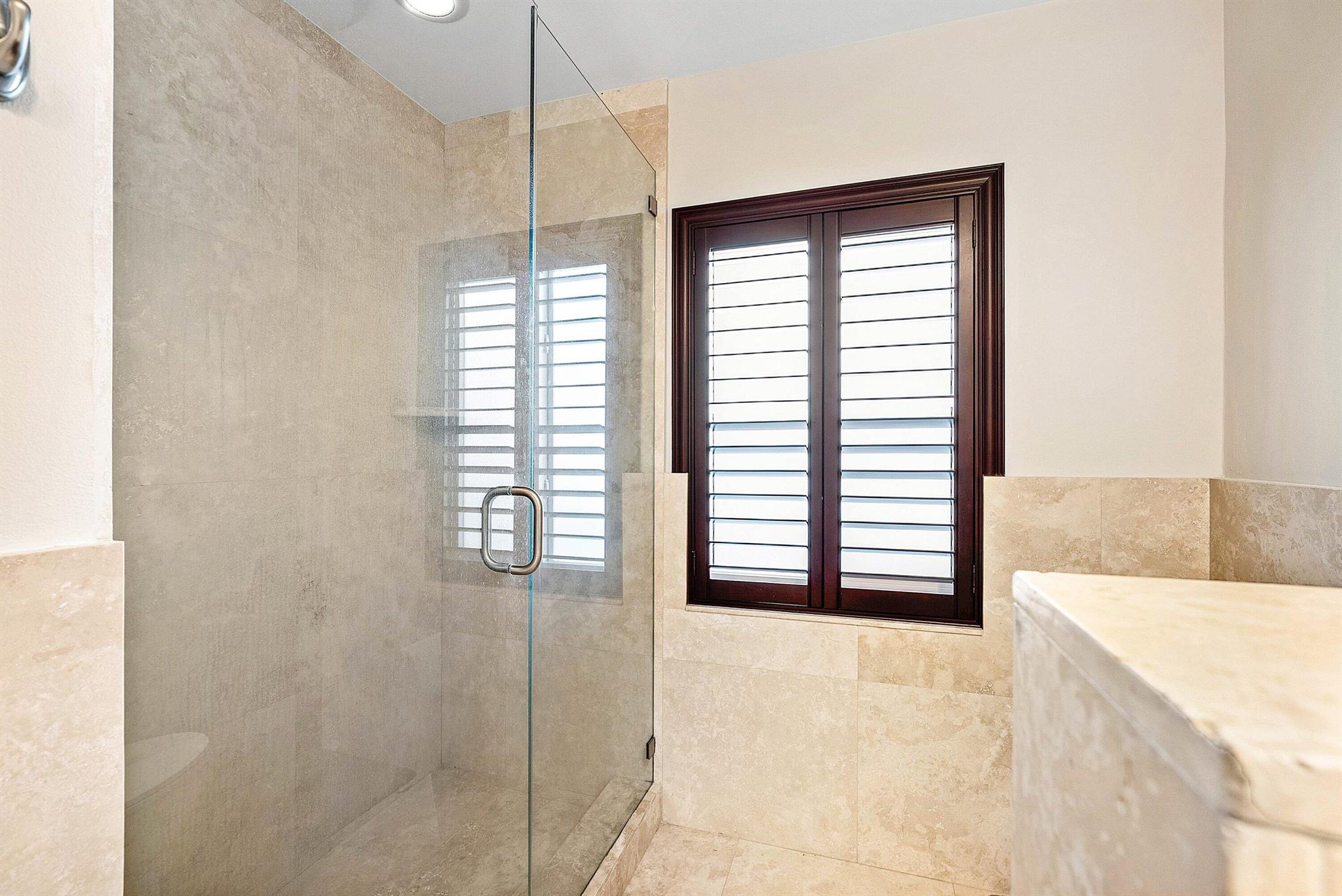 ROYAL PALM YACHT & COUNTR - Residential Lease