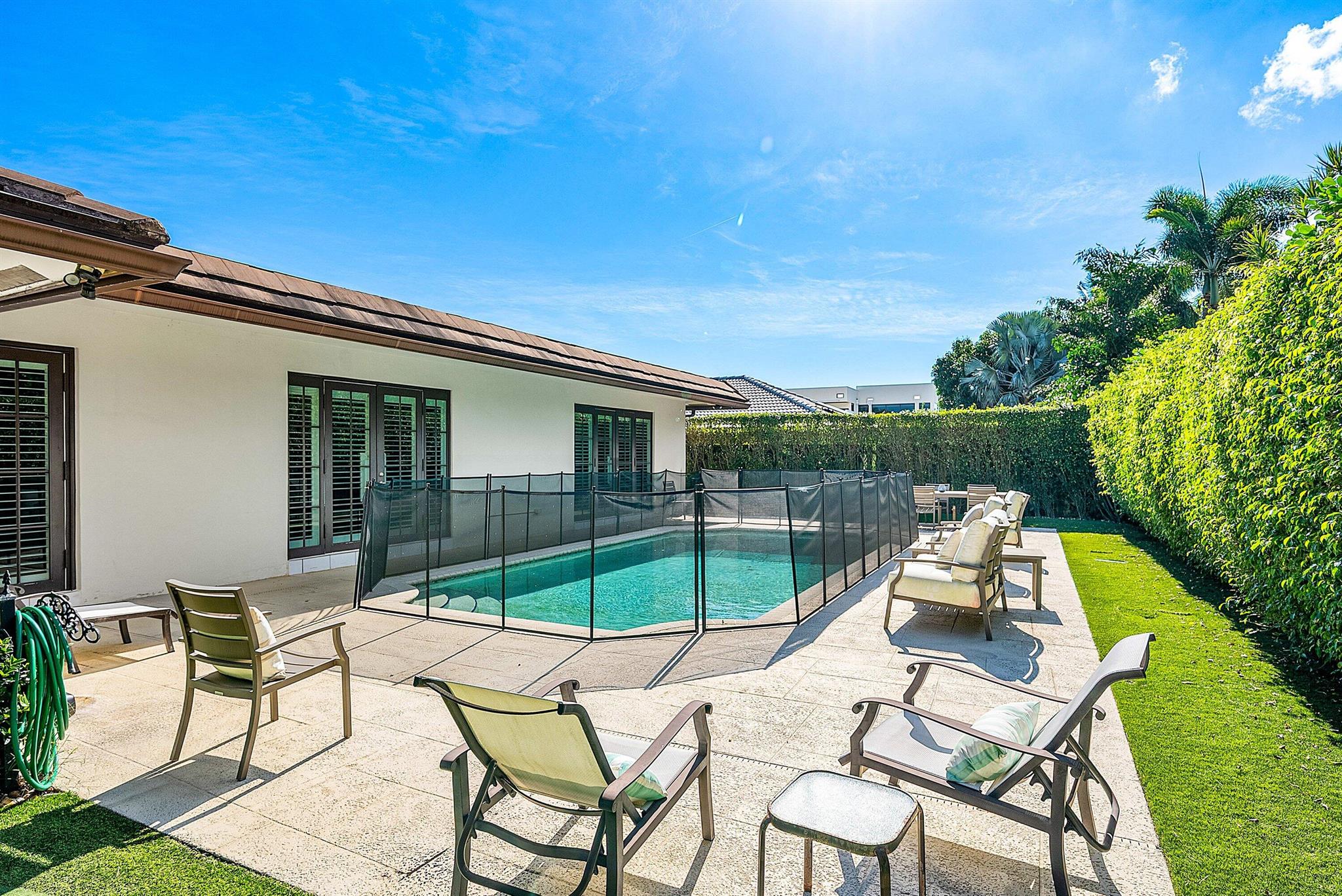 ROYAL PALM YACHT & COUNTR - Residential Lease