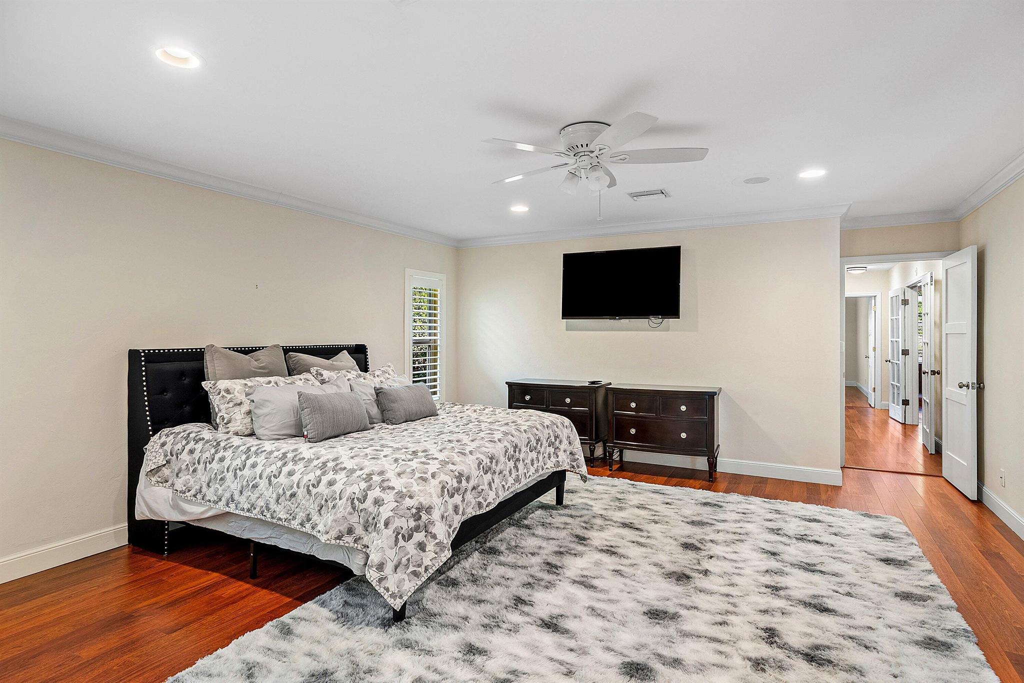 ROYAL PALM YACHT & COUNTR - Residential Lease