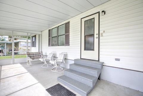 A home in Okeechobee