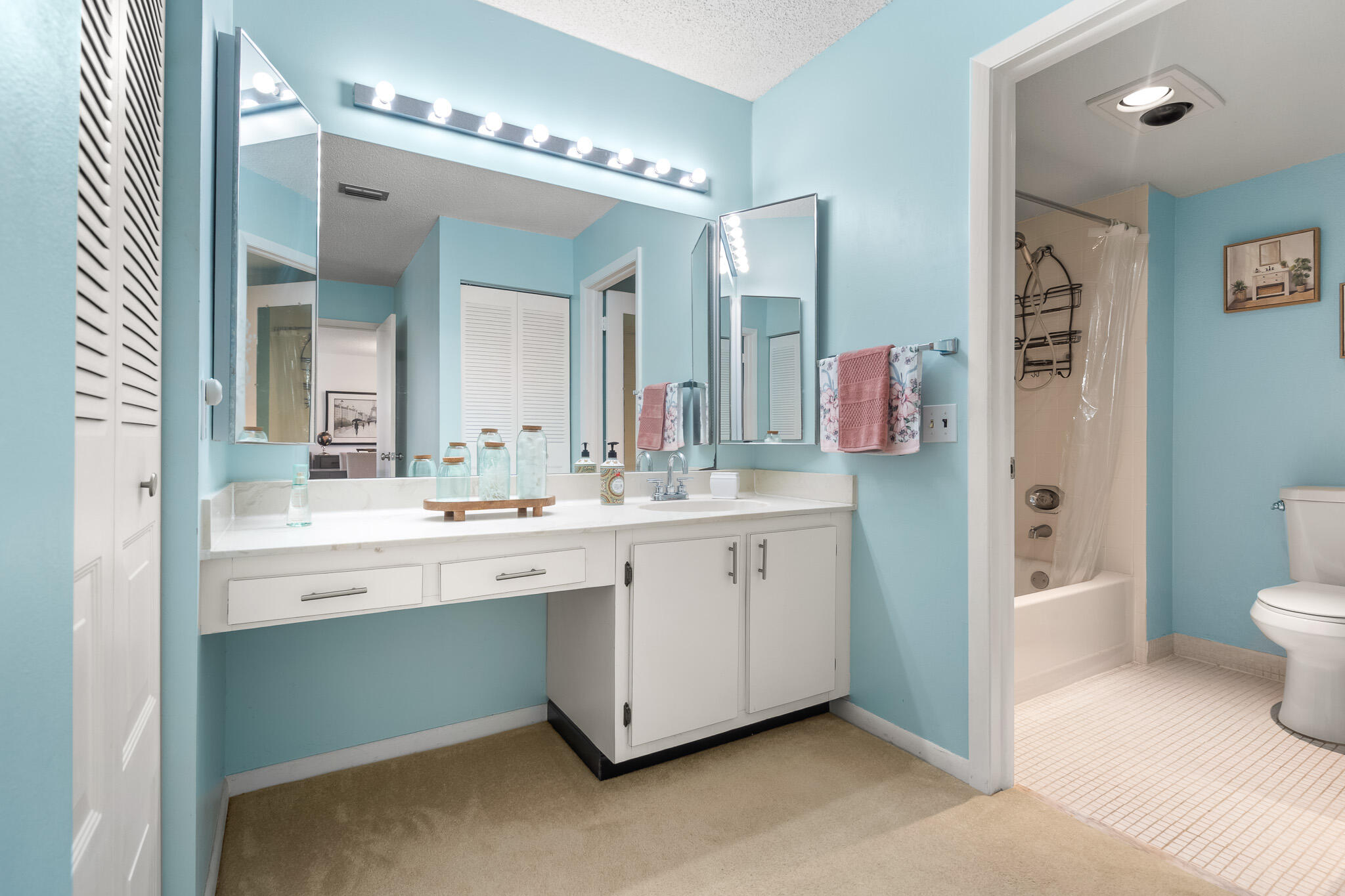 FAIRWAYS OF BOCA LAGO CONDO - Residential