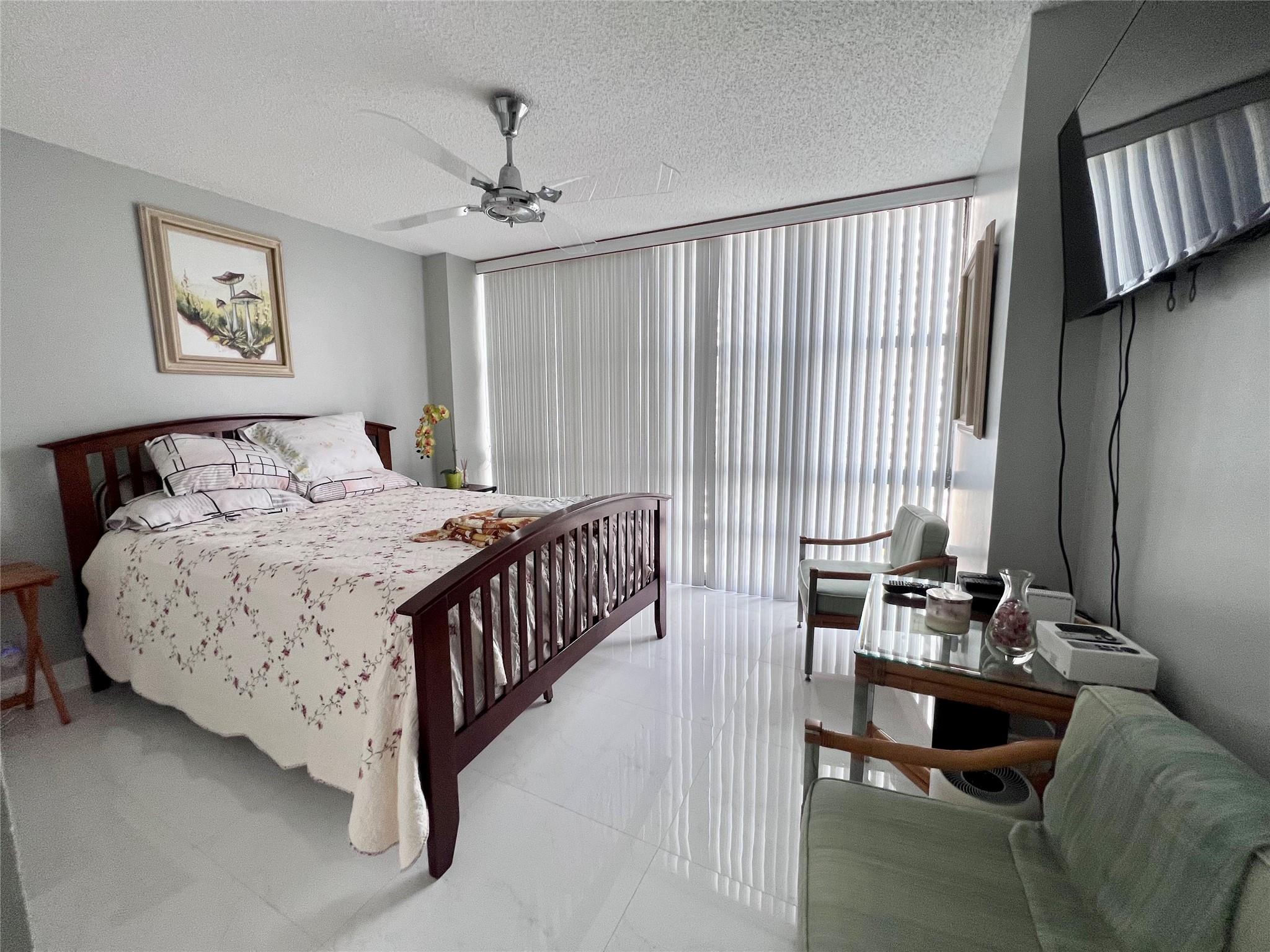 AVANT GARDE CONDO - Residential Lease