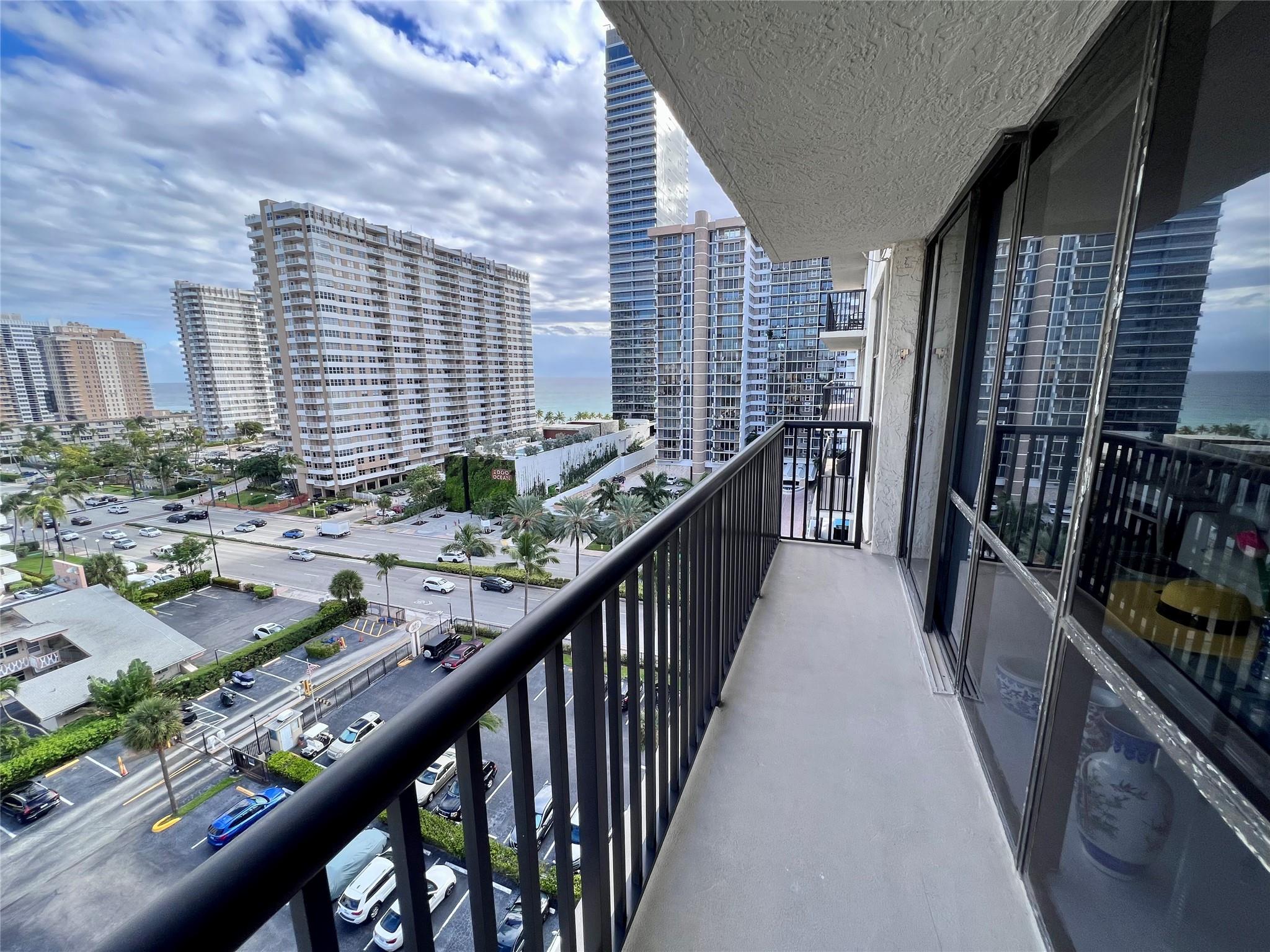 AVANT GARDE CONDO - Residential Lease