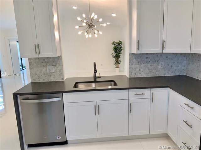 LAKES OF BOCA BARWOOD 1 - Residential