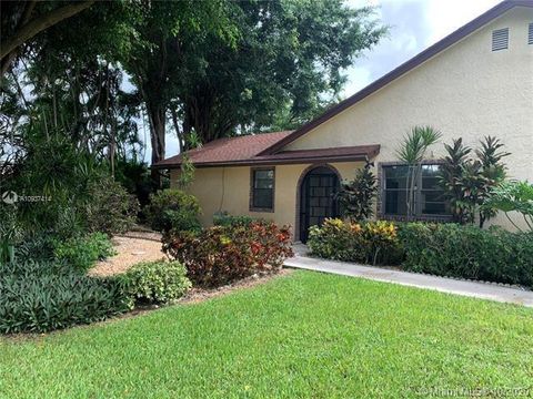 23277 Barlake Drive Boca Raton FL 33433