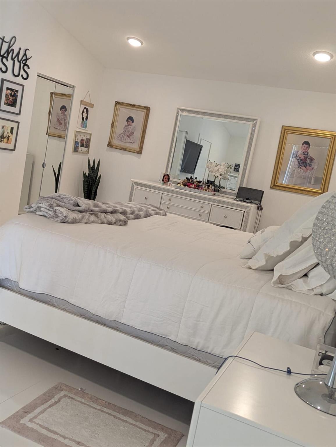 LAKES OF BOCA BARWOOD 1 - Residential