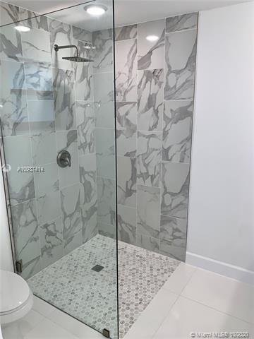 LAKES OF BOCA BARWOOD 1 - Residential