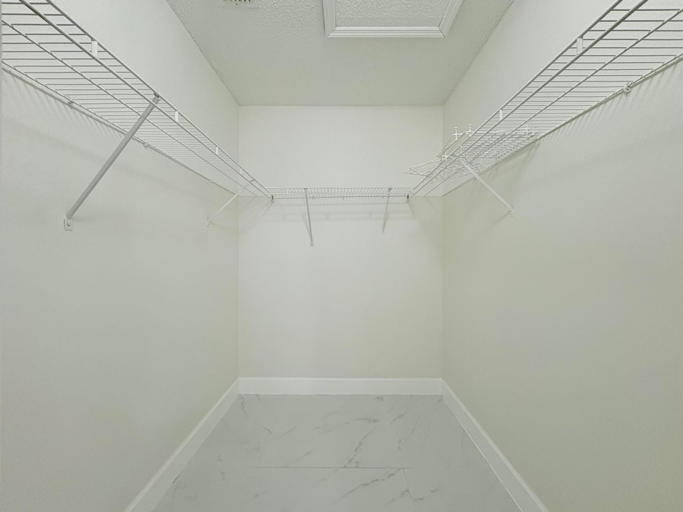 LOXAHATCHEE GROVES - Residential