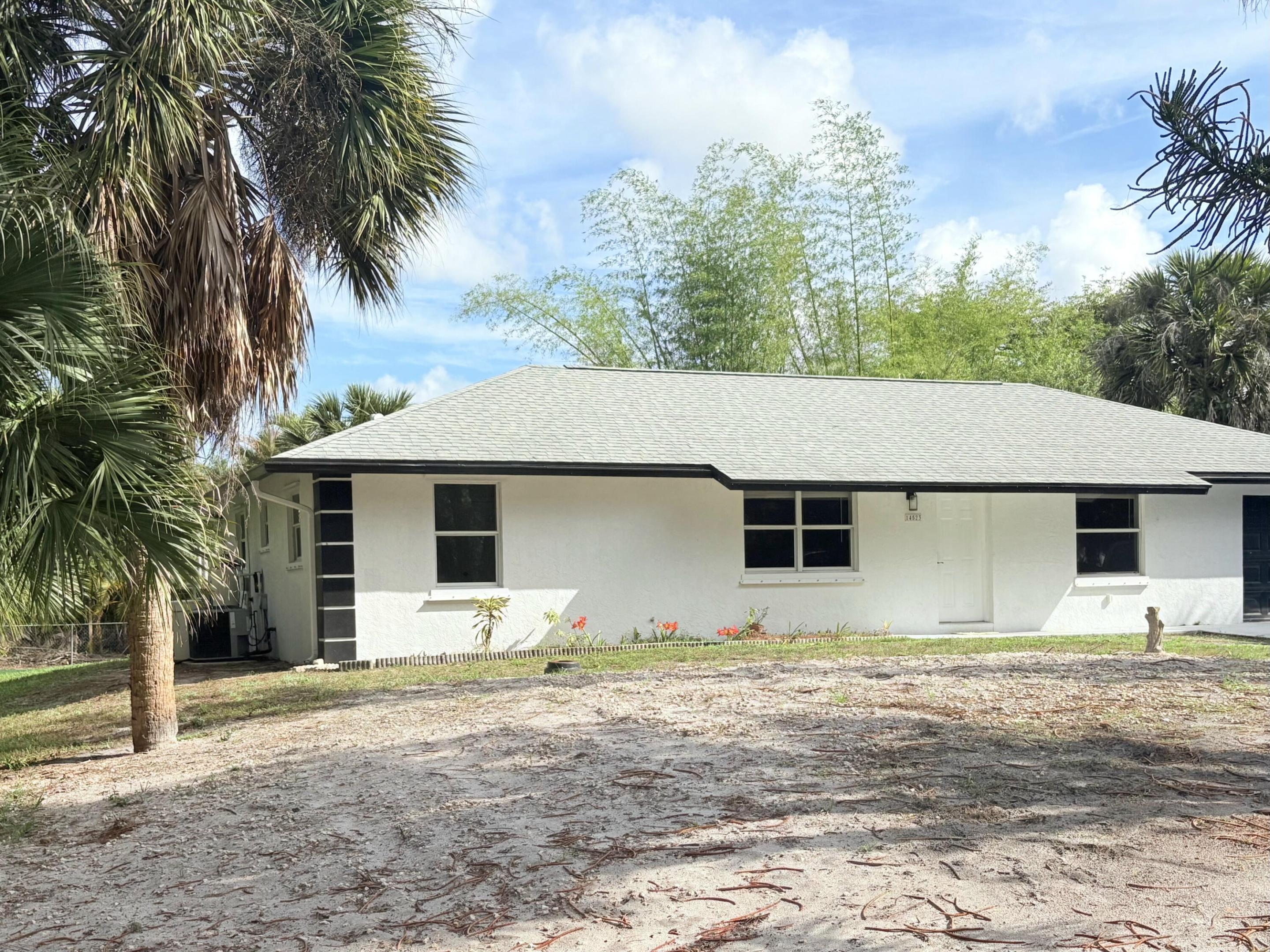 LOXAHATCHEE GROVES - Residential