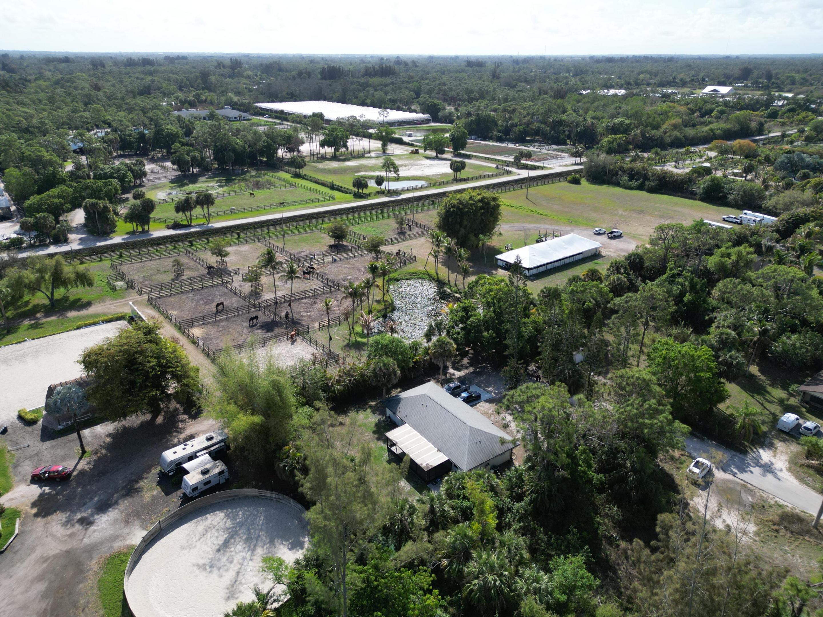 LOXAHATCHEE GROVES - Residential