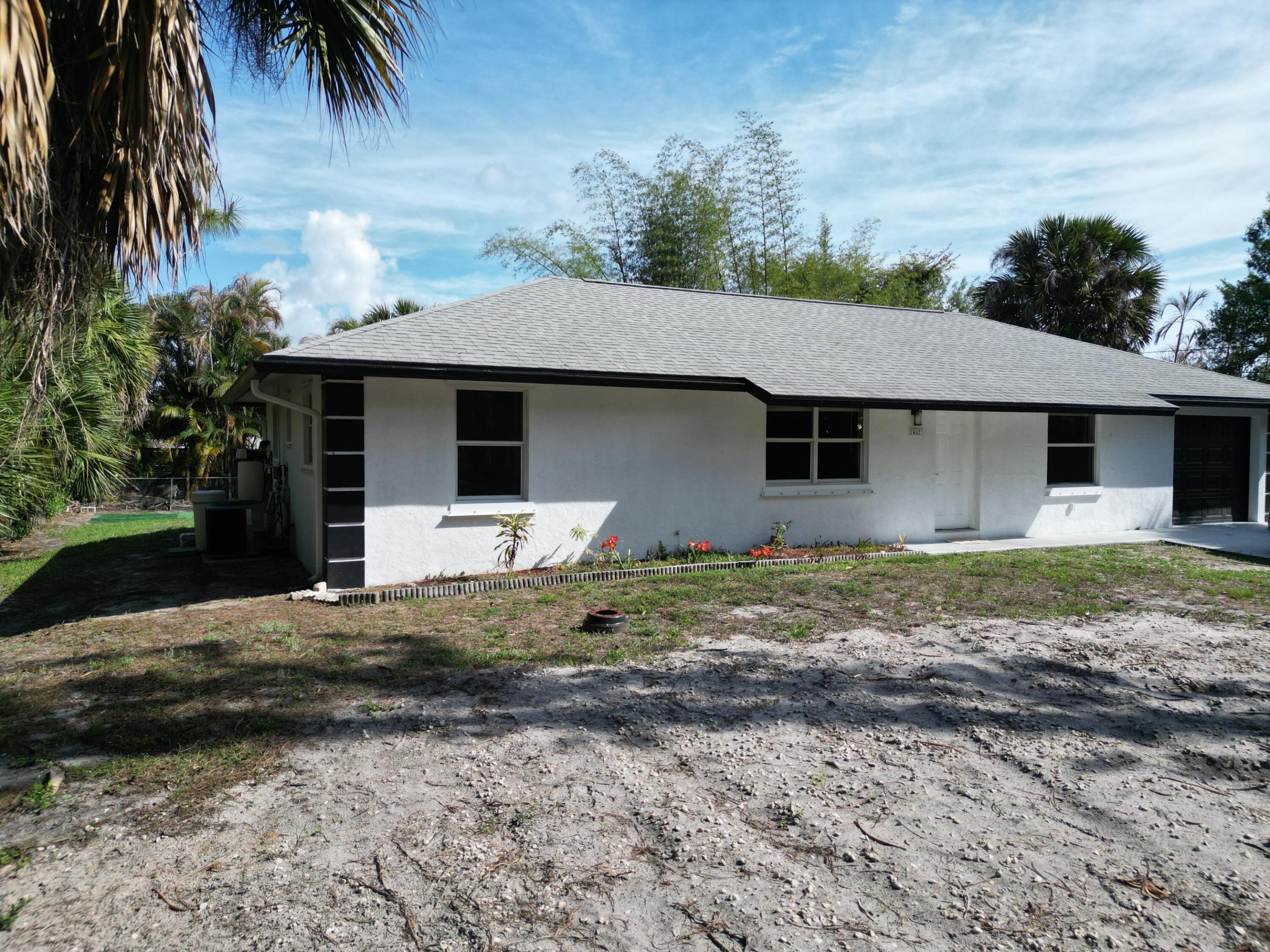 LOXAHATCHEE GROVES - Residential