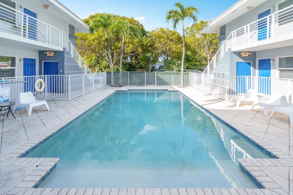 Photo of 416 NE 15th Ave #13, Fort Lauderdale, FL 33301 (MLS # F10389727)