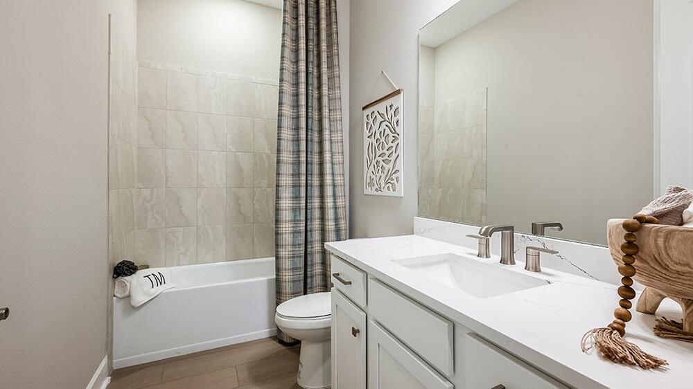 ASTOR CREEK - Residential