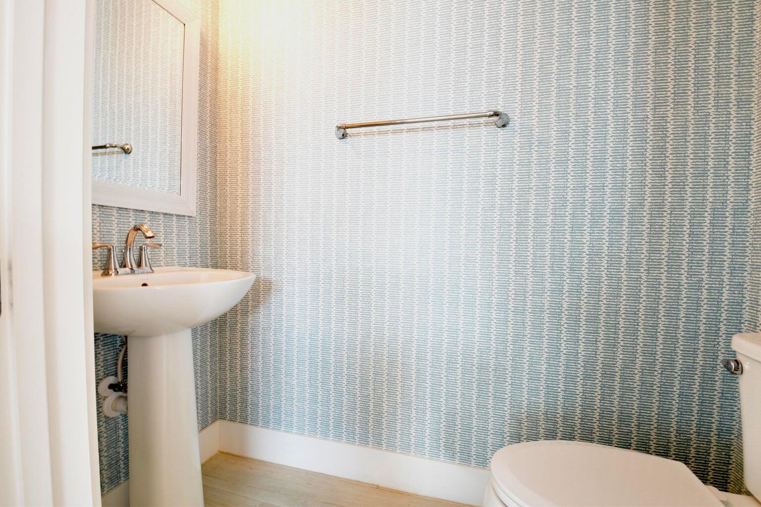 ALTON NEIGHBORHOOD - Residential Lease