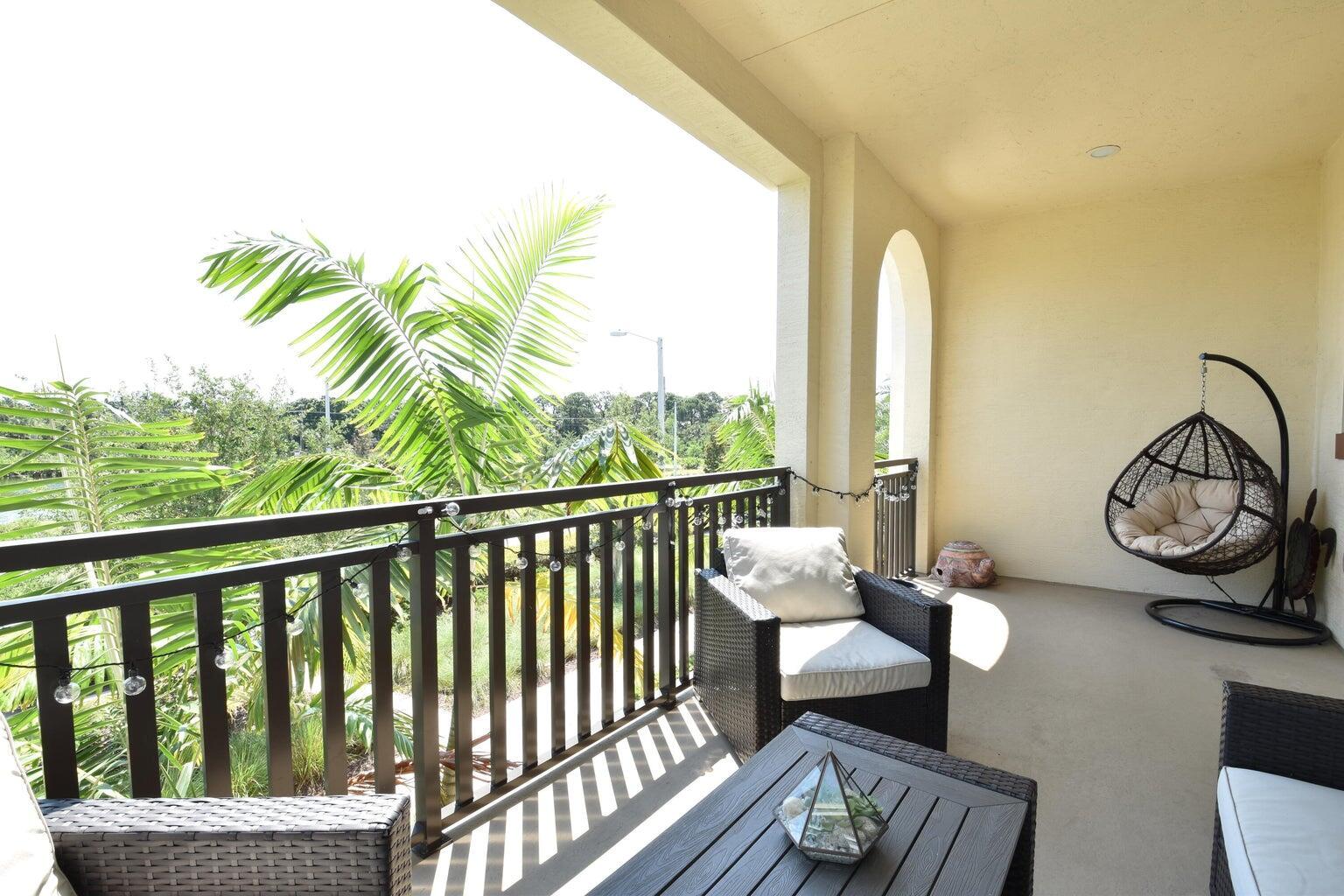 ALTON NEIGHBORHOOD - Residential Lease