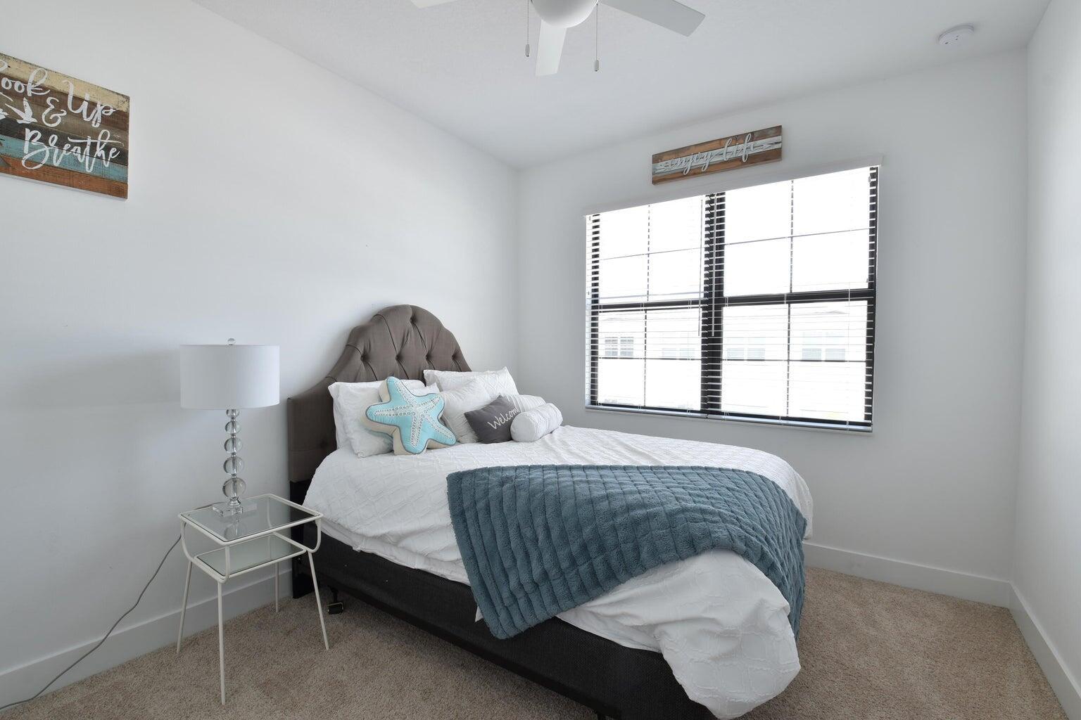 ALTON NEIGHBORHOOD - Residential Lease