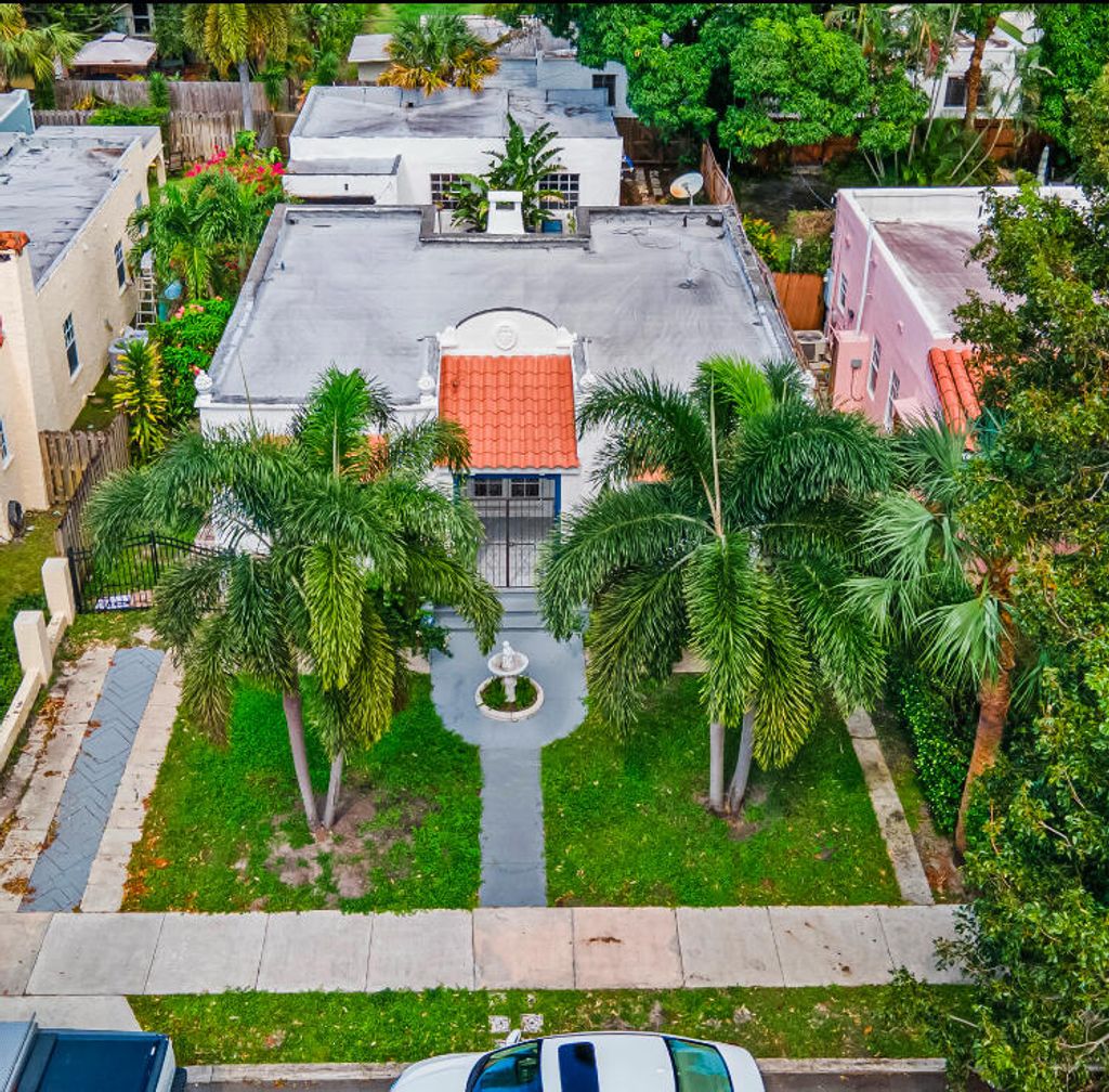 Photo of 435 35th Street, West Palm Beach, FL 33407 (MLS # R11100398)