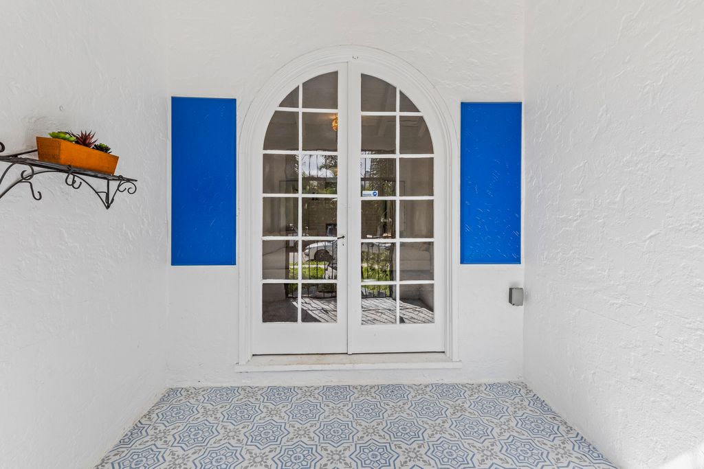 Photo of 435 35th Street, West Palm Beach, FL 33407 (MLS # R11100398)