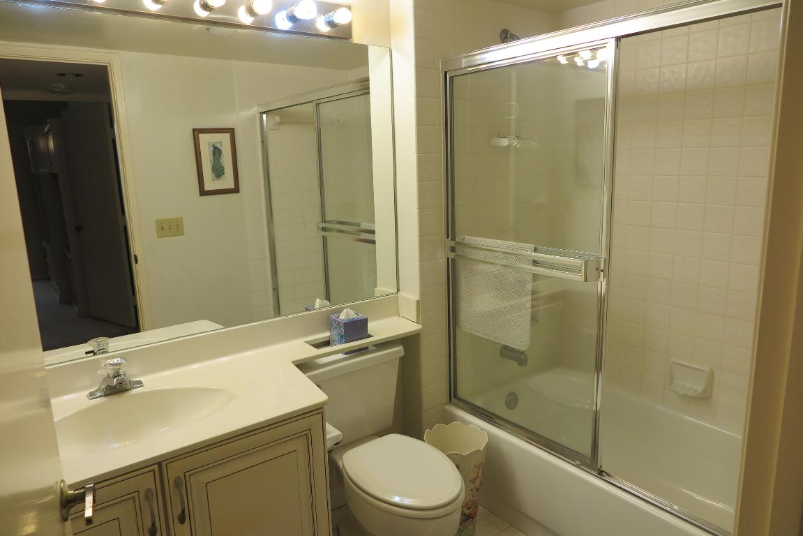 La Mirada - Residential Lease