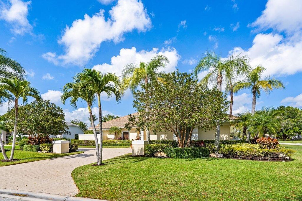 Photo of 143 Thornton Drive, Palm Beach Gardens, FL 33418 (MLS # R11062159)