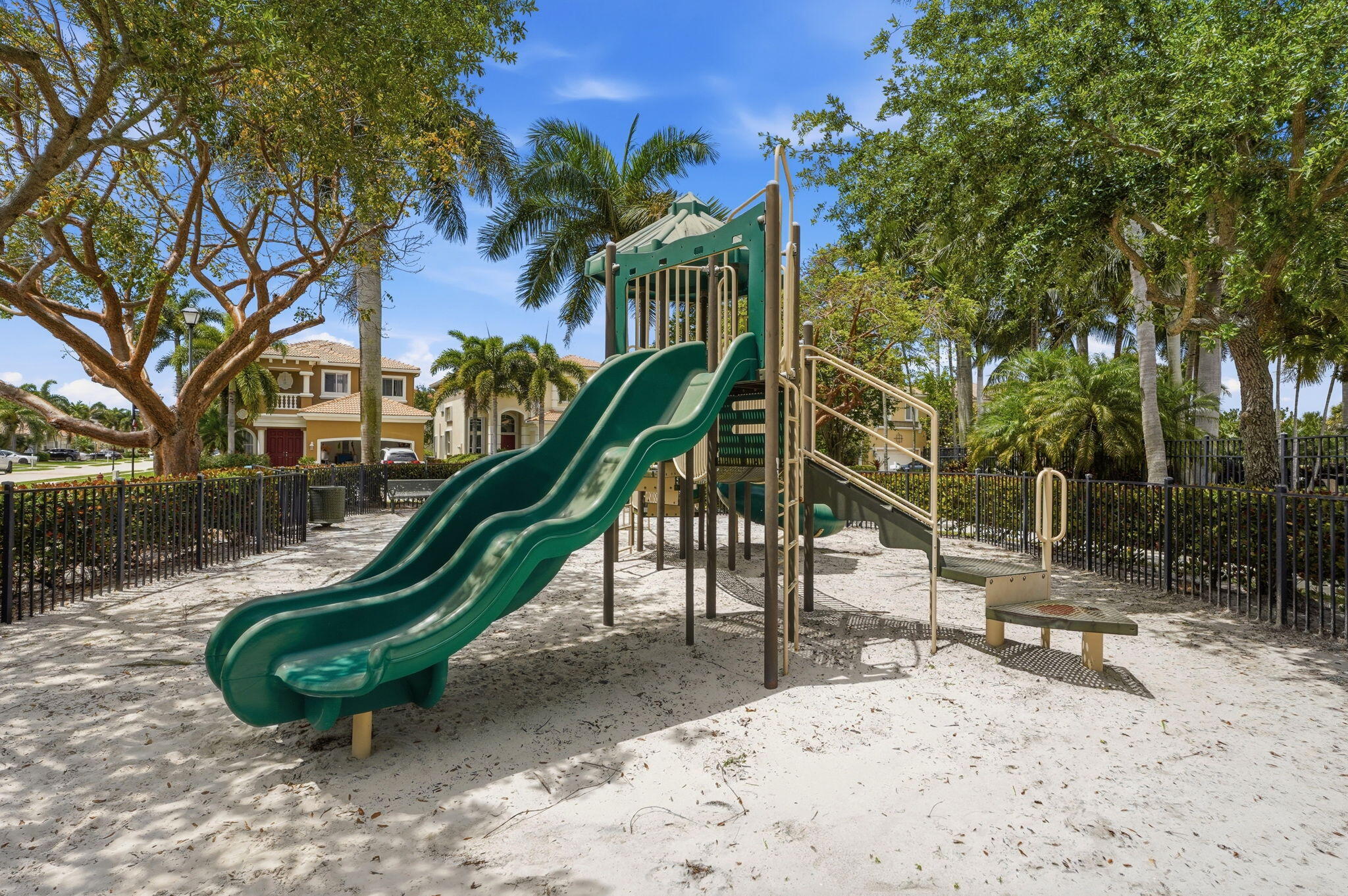 KNOLLWOOD PUD - Residential