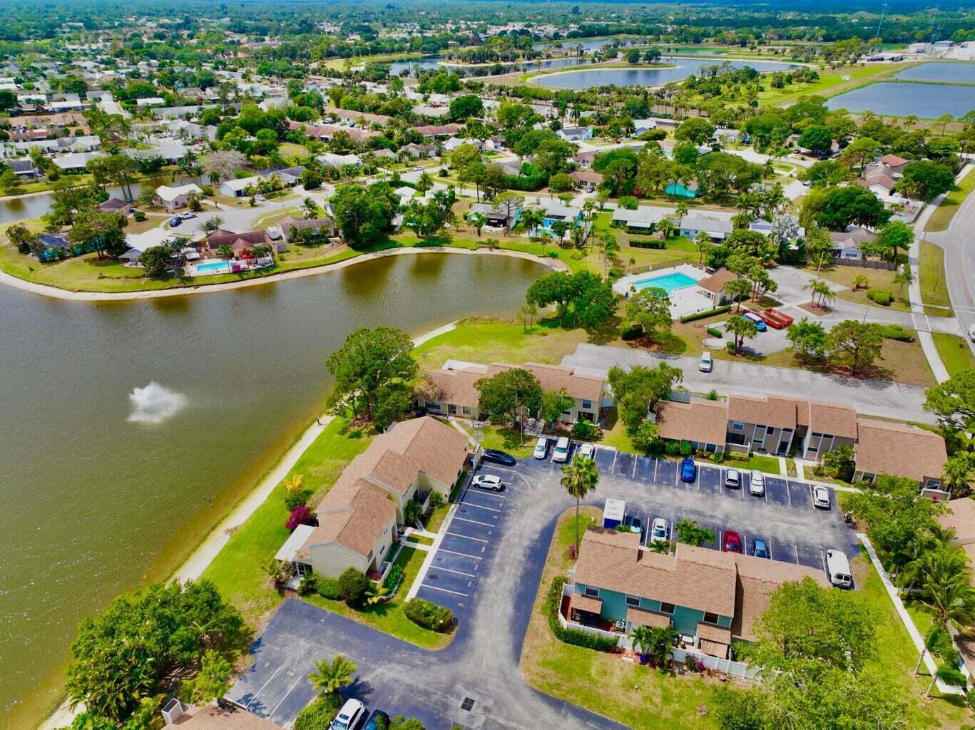 Jupiter Village Twnhms Ph - Residential Lease