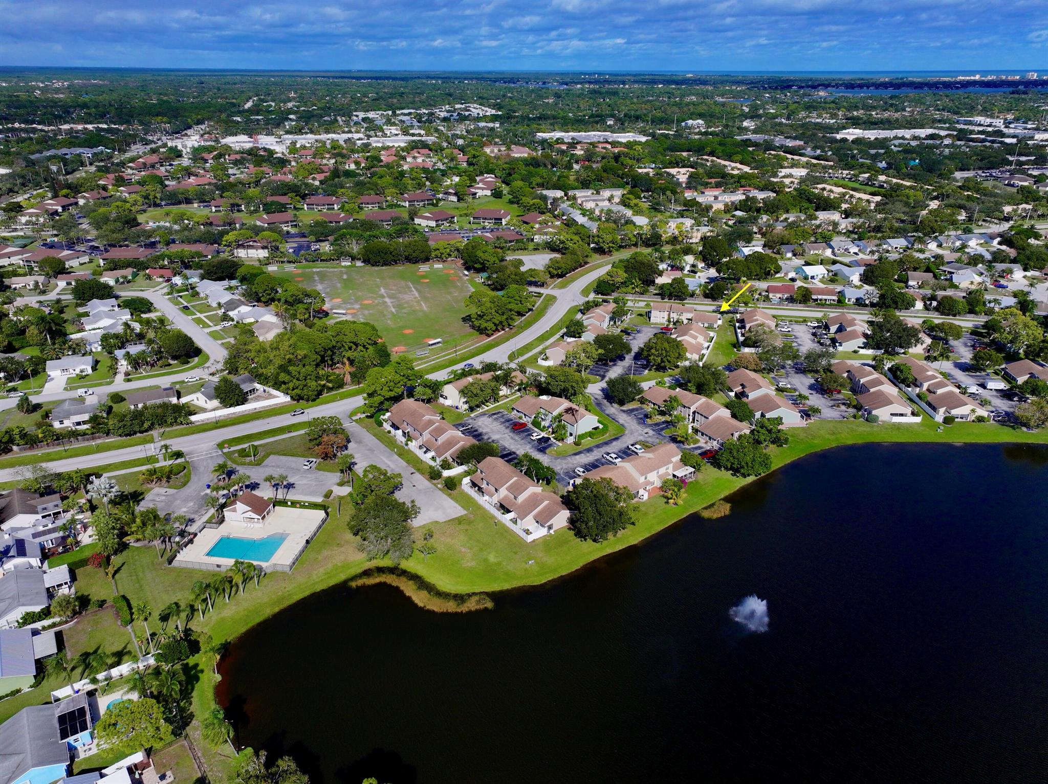 Jupiter Village Twnhms Ph - Residential Lease