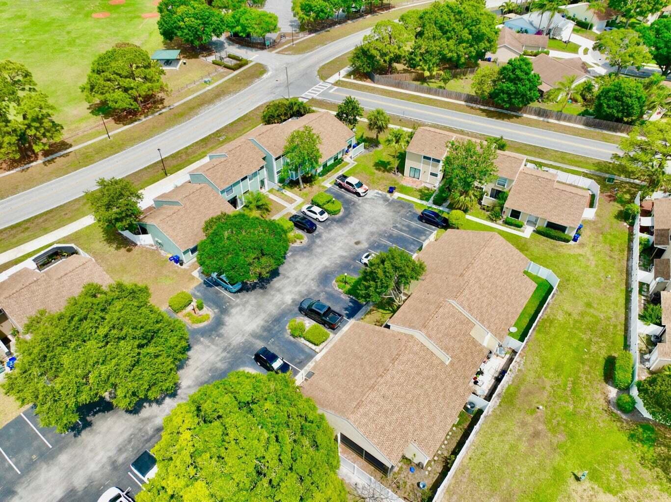 Jupiter Village Twnhms Ph - Residential Lease