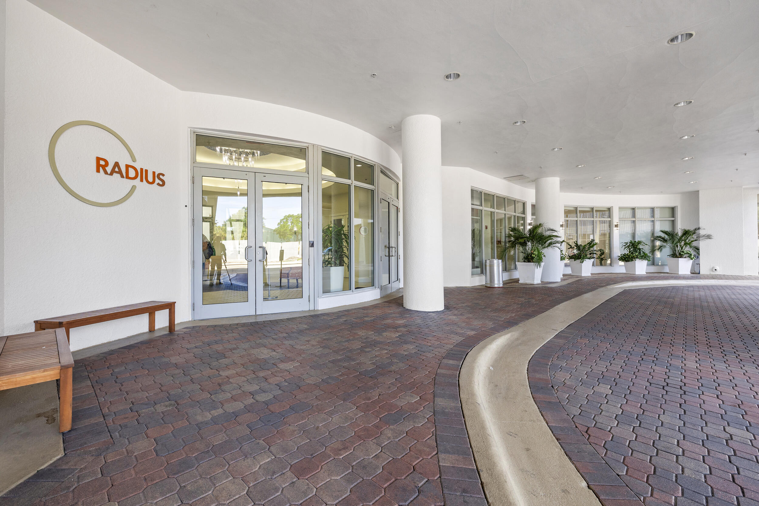 RADIUS CONDO - Residential Lease