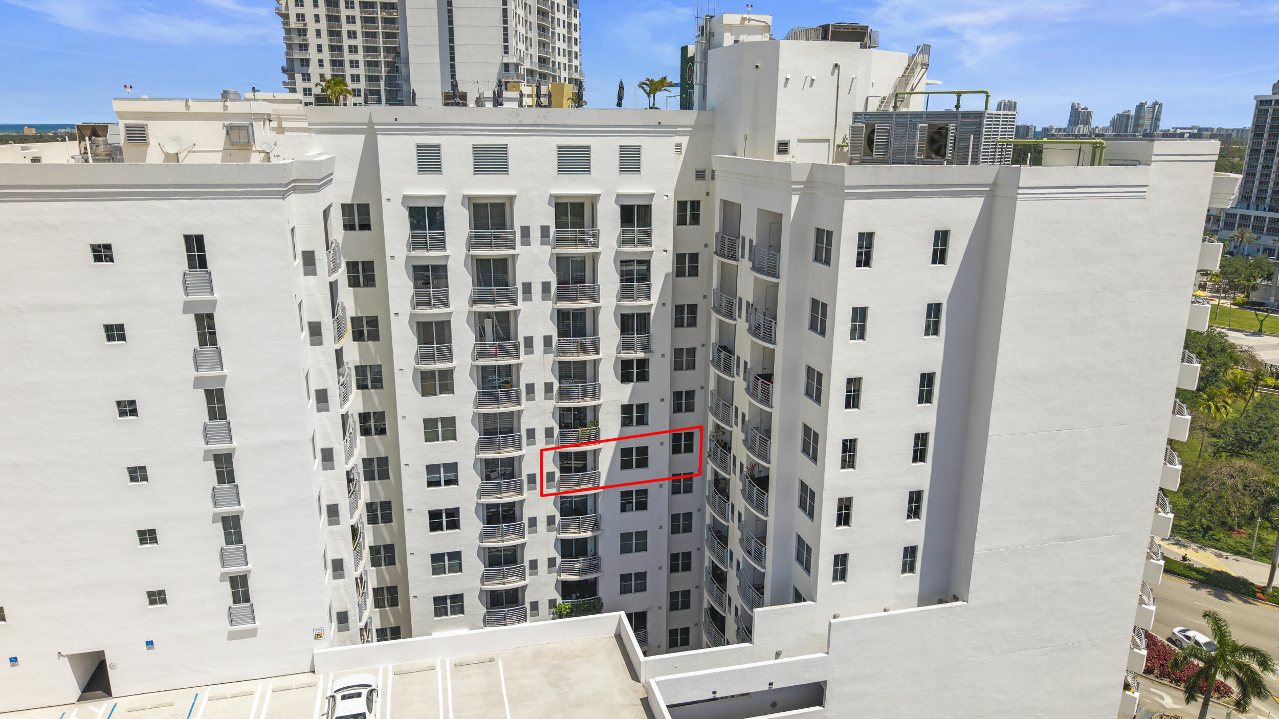 RADIUS CONDO - Residential Lease