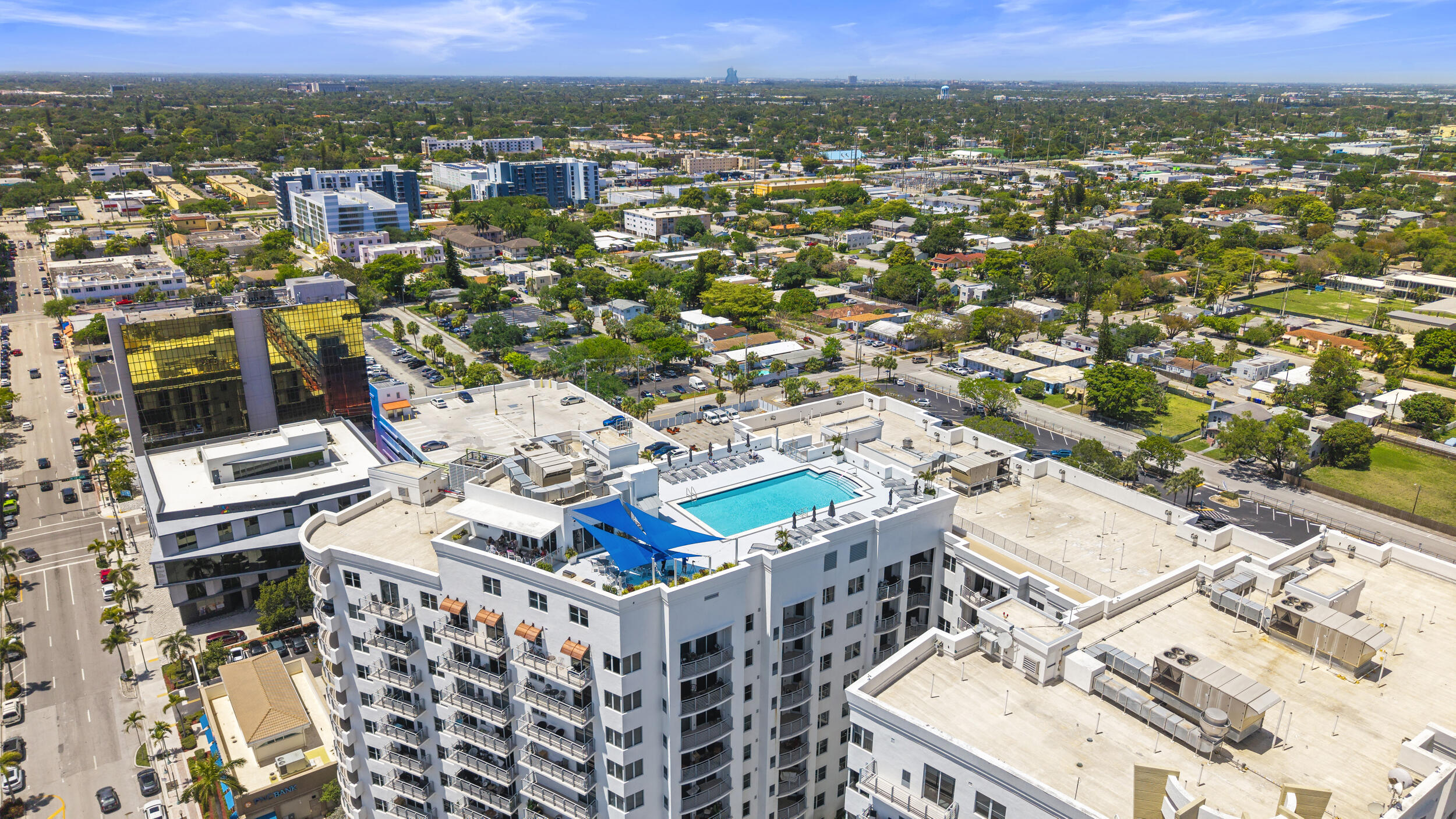 RADIUS CONDO - Residential Lease