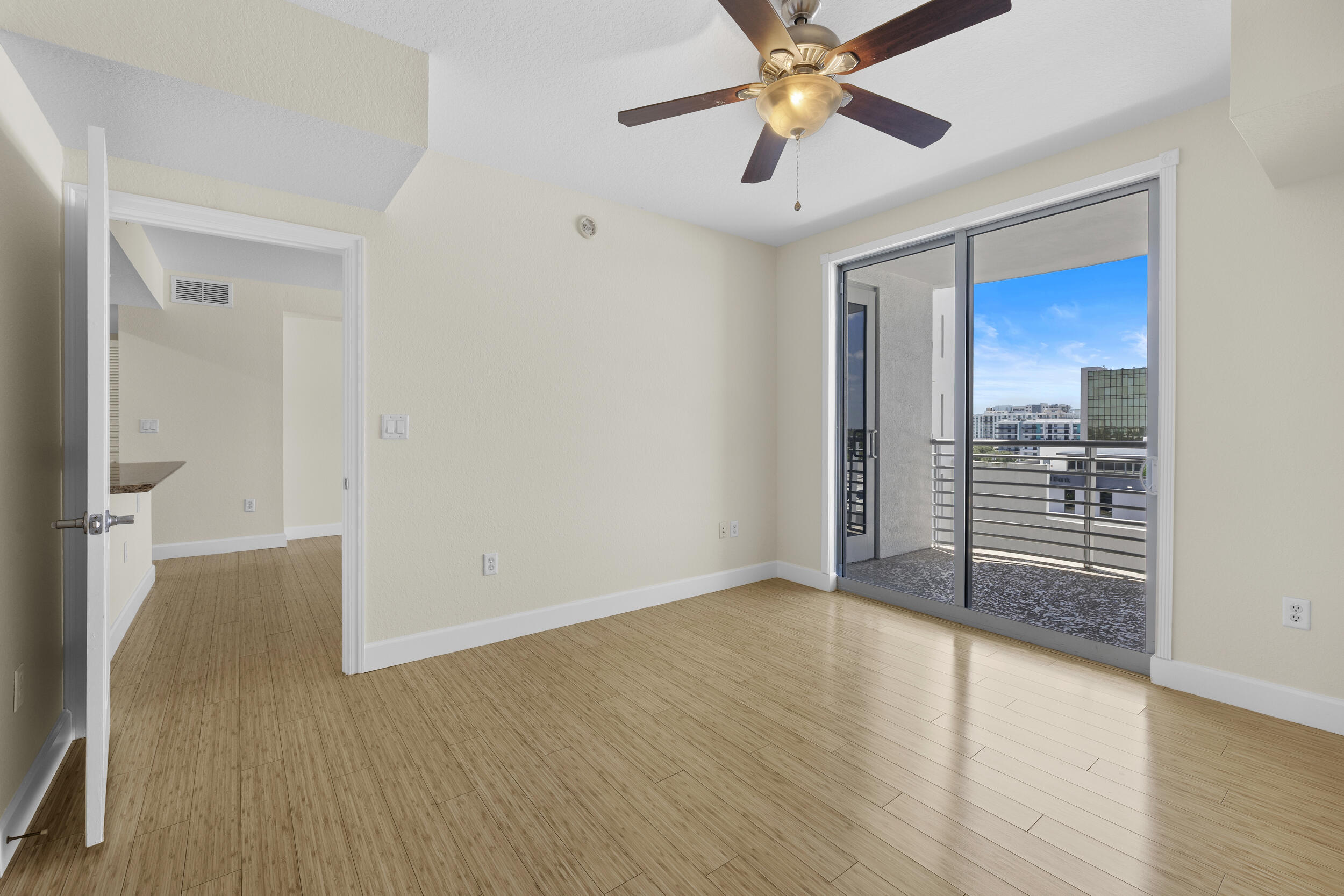 RADIUS CONDO - Residential Lease