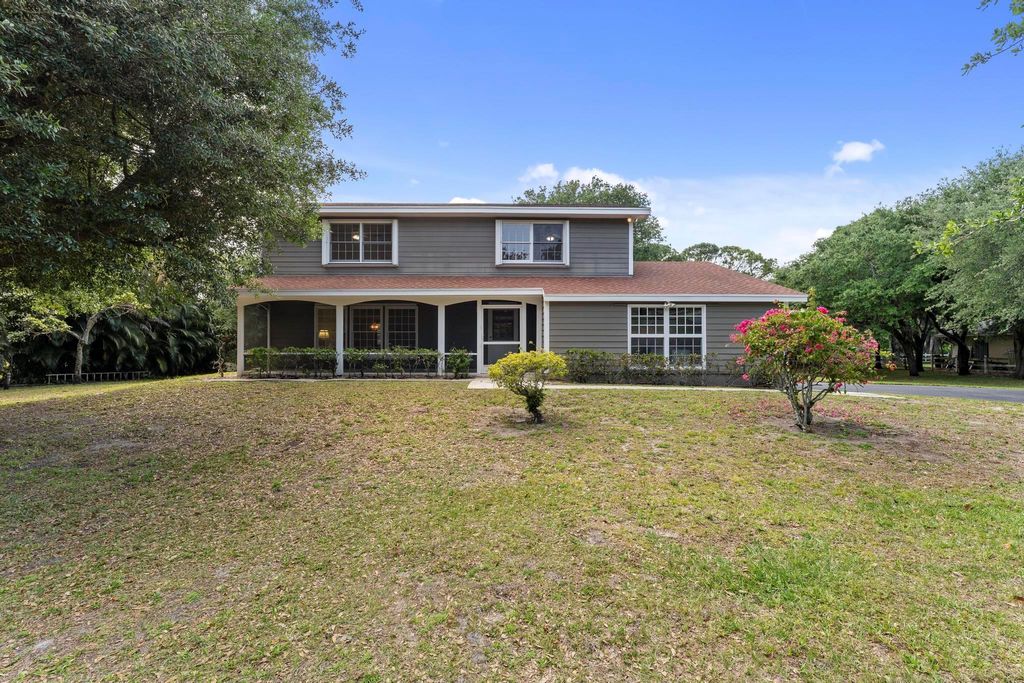 Photo of 8231 S Bates Road, Palm Beach Gardens, FL 33418 (MLS # R11079107)