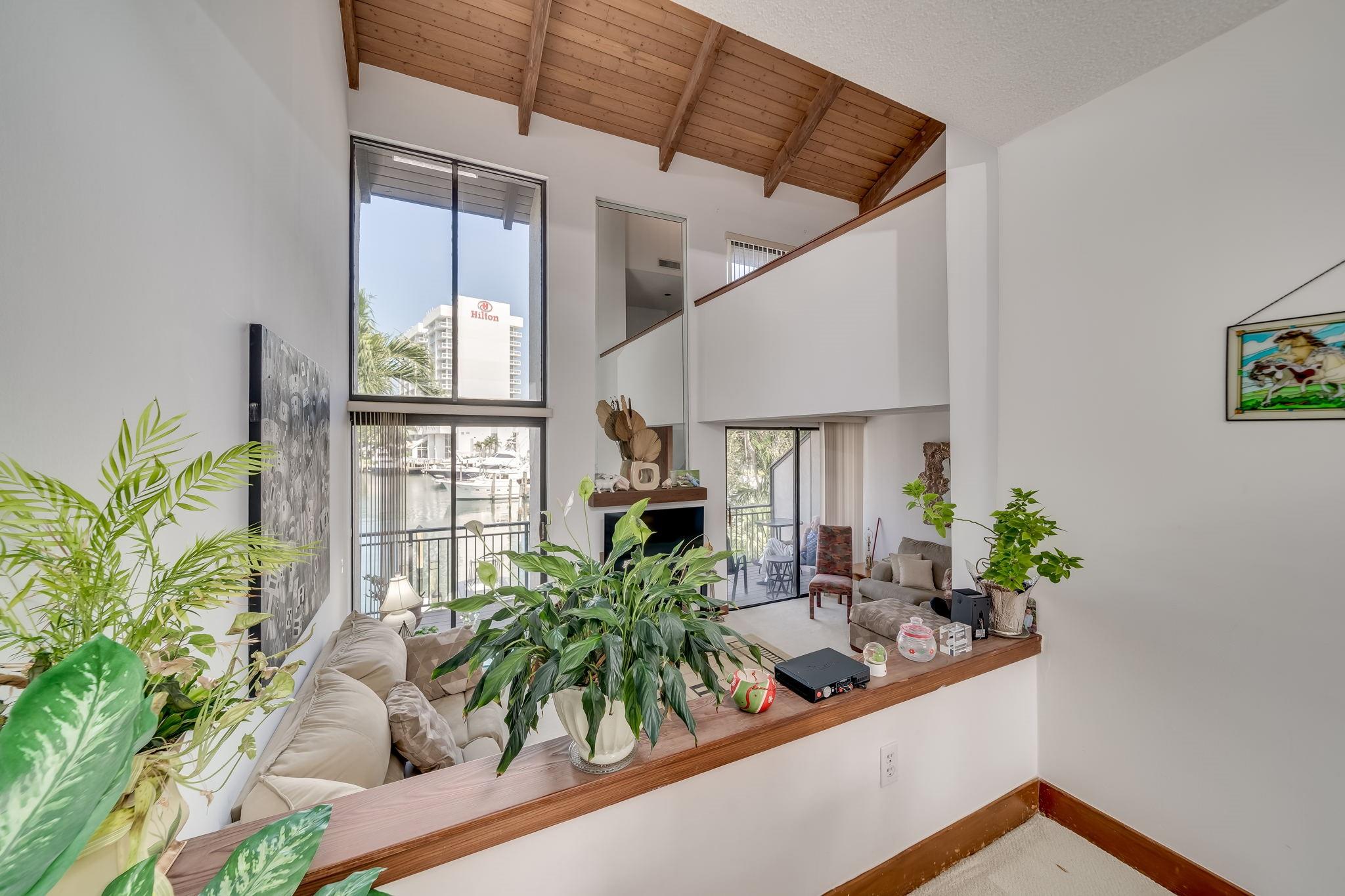 Portside Yacht Club - Residential