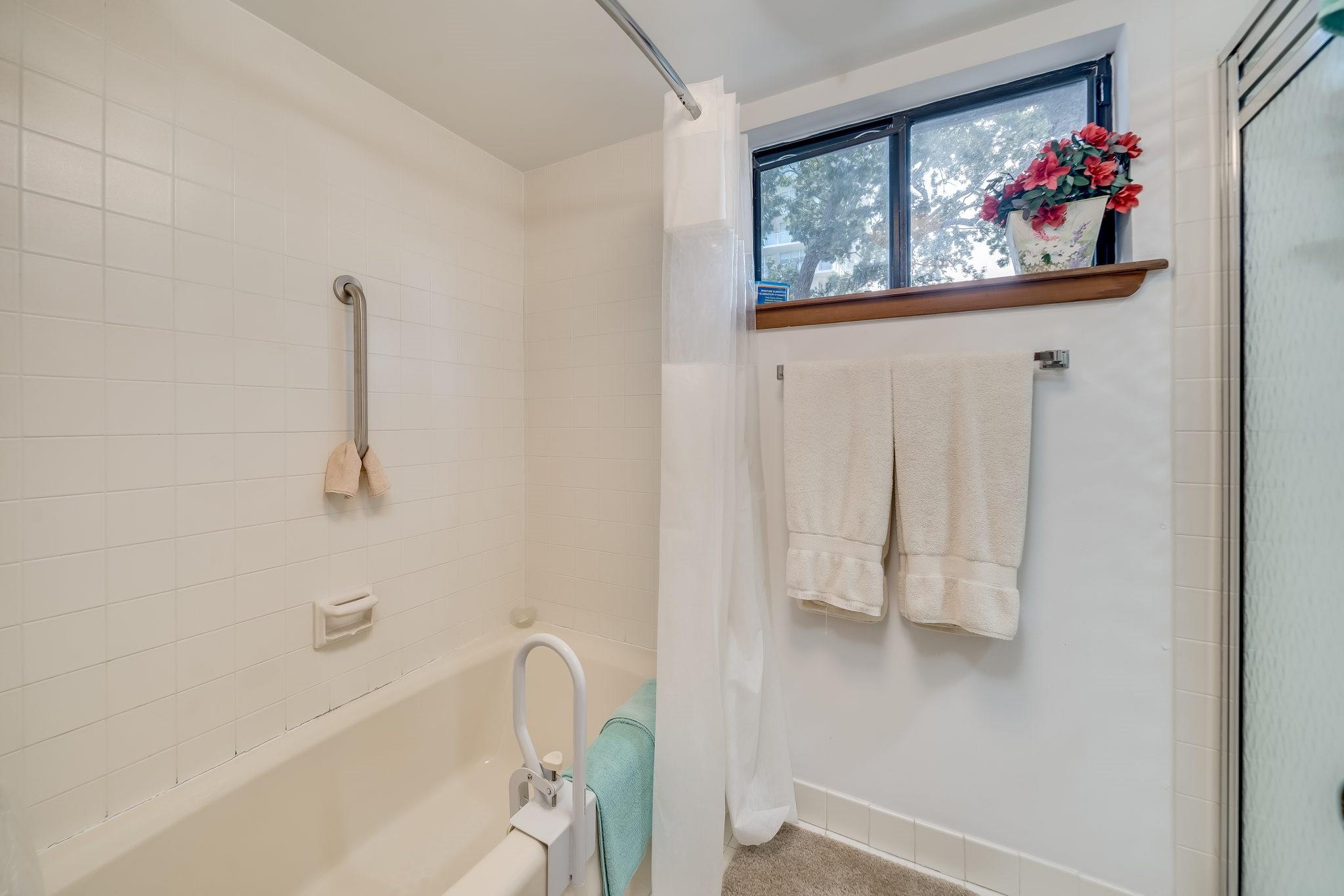 Portside Yacht Club - Residential