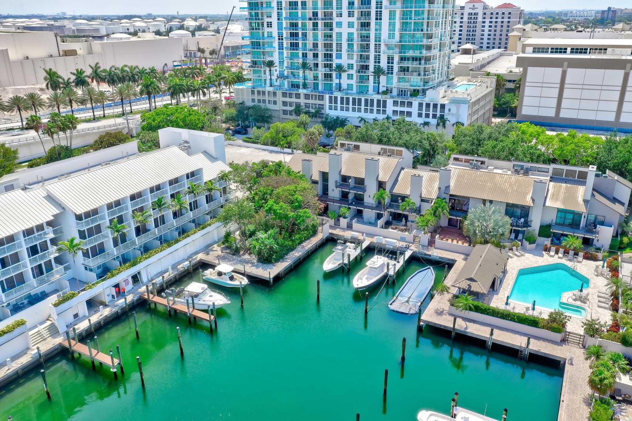 Portside Yacht Club - Residential