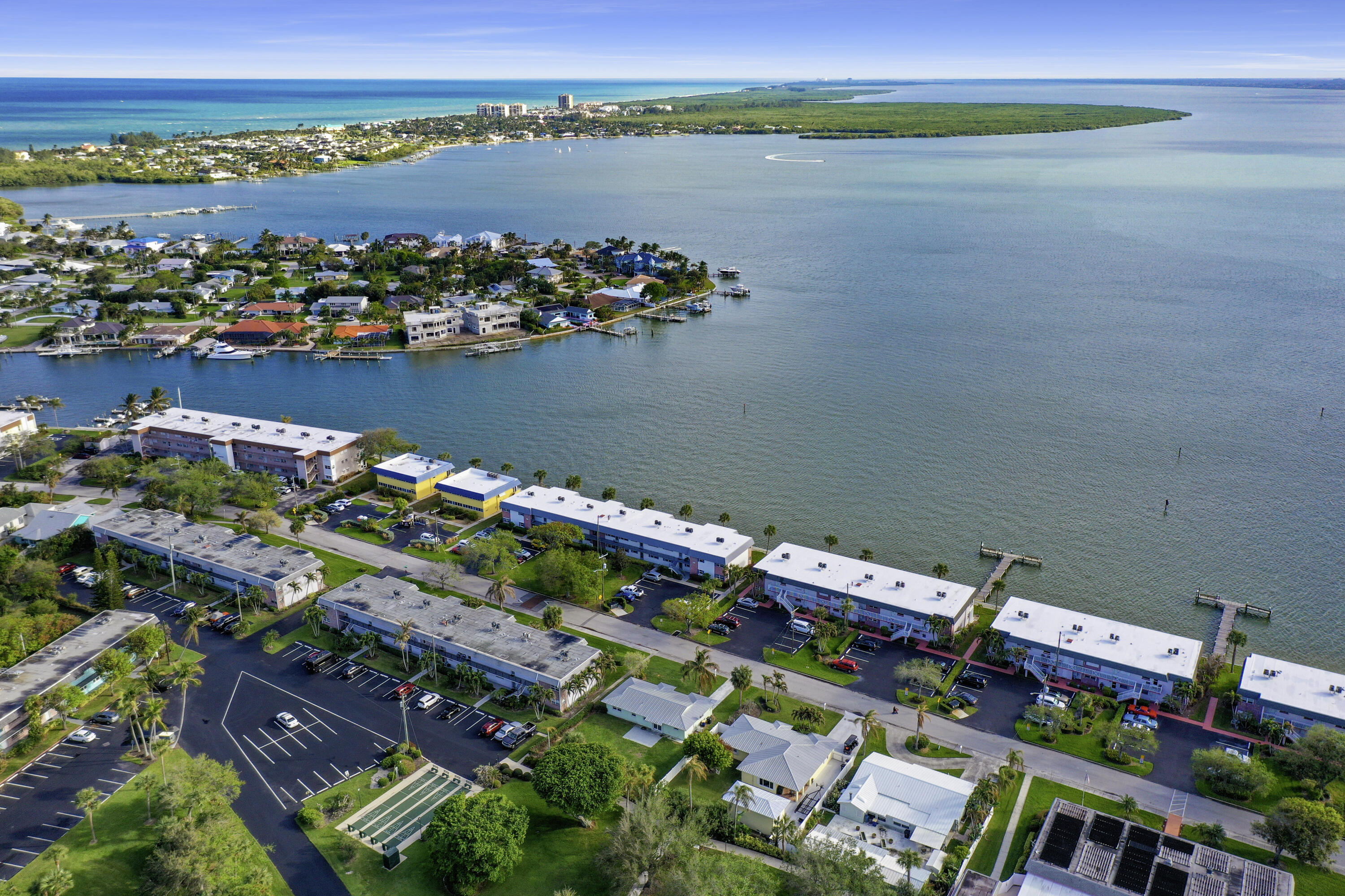 1309 Bayshore Drive 203