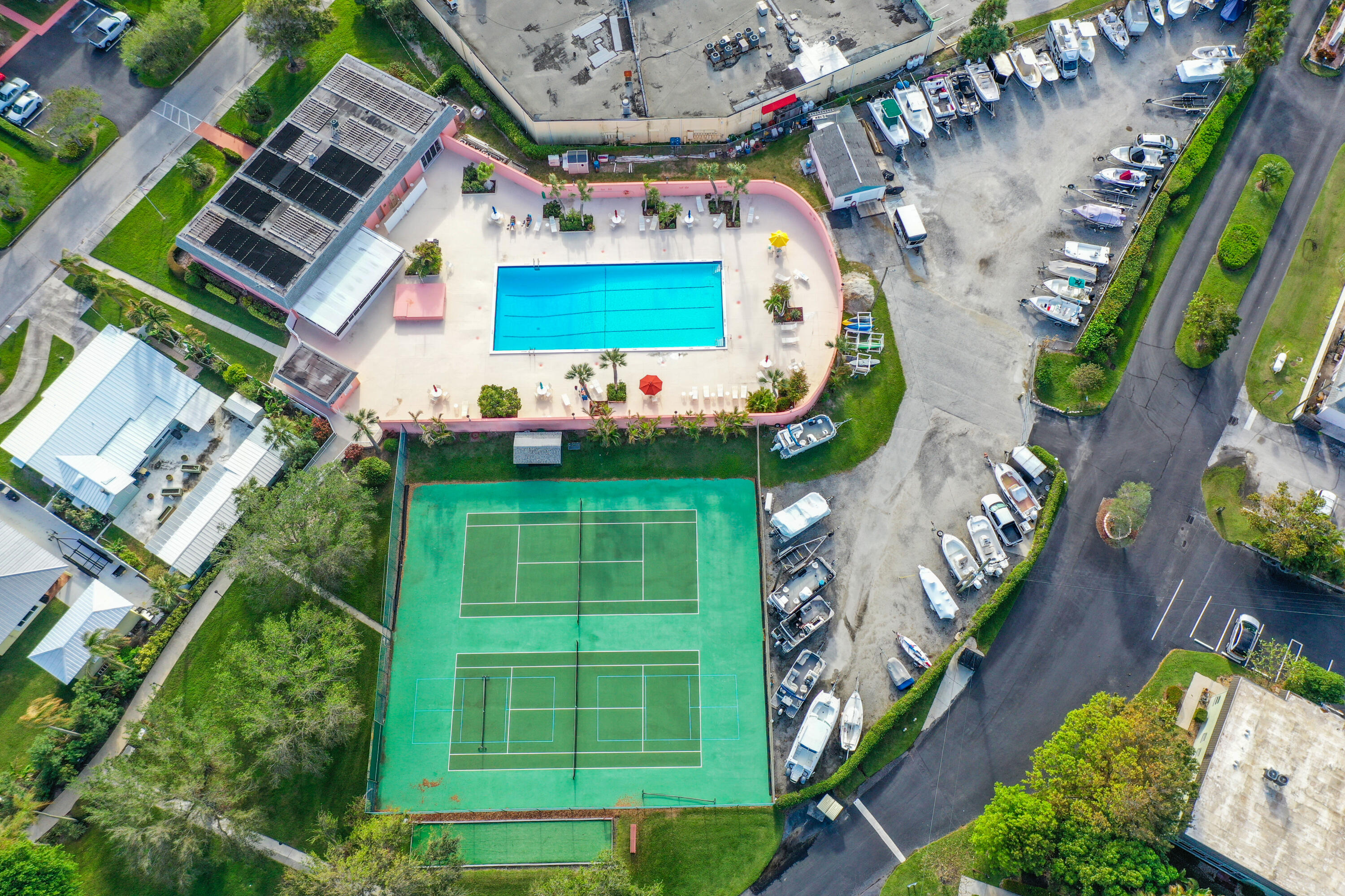 1309 Bayshore Drive 203
