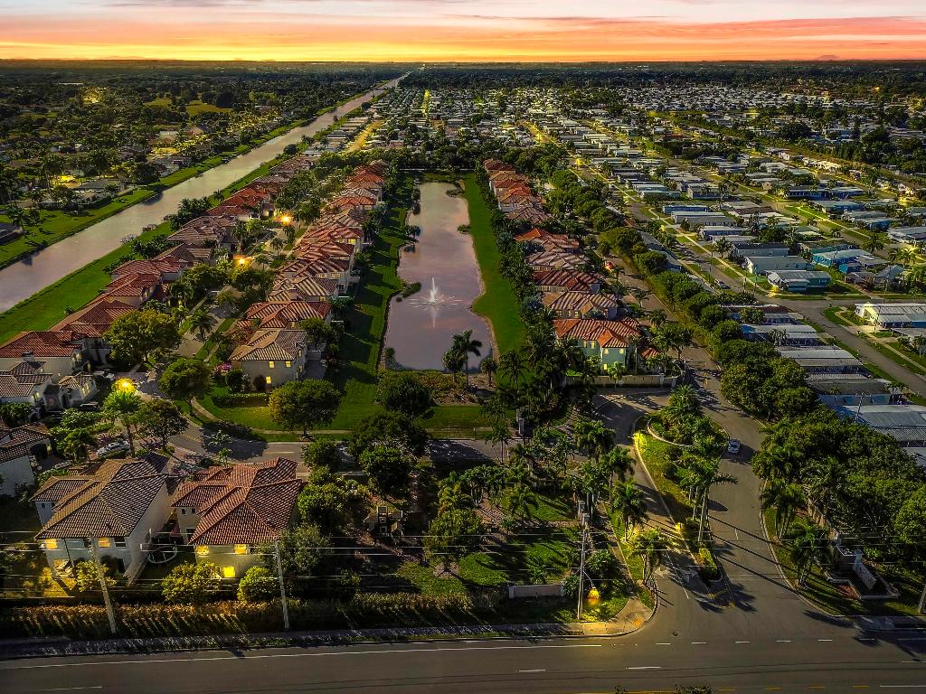 JONATHANS CREEK - Residential