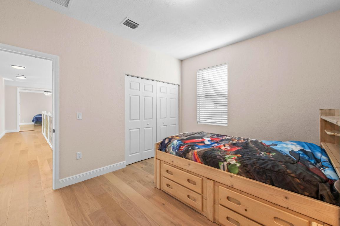 JONATHANS CREEK - Residential