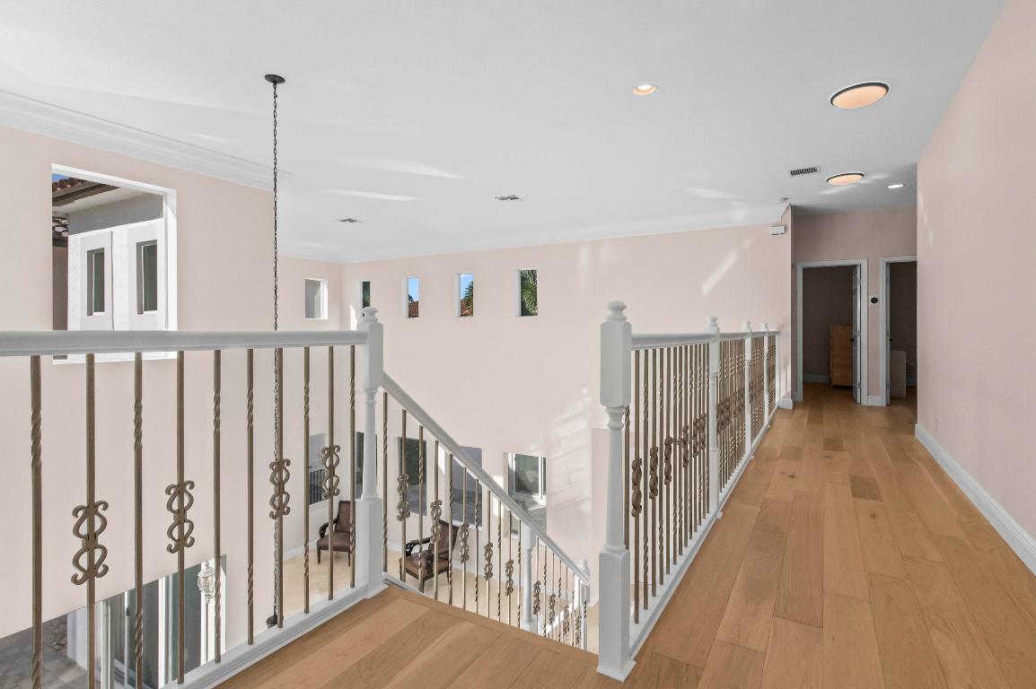 JONATHANS CREEK - Residential