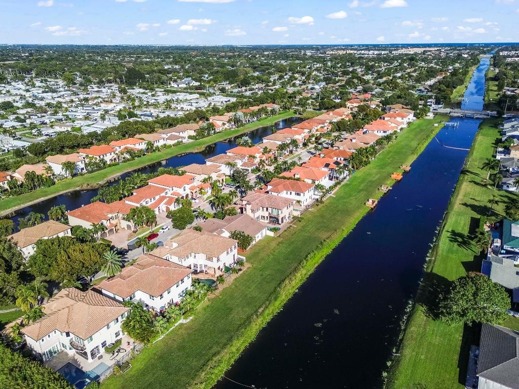 JONATHANS CREEK - Residential