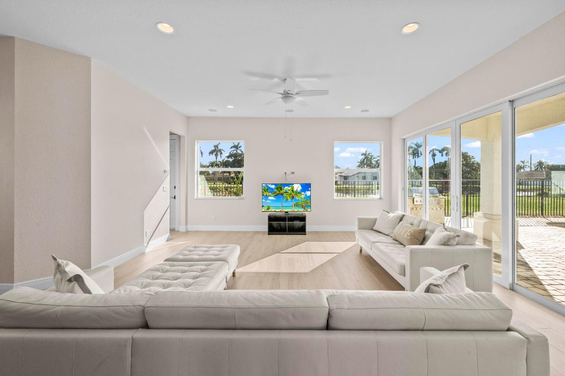 JONATHANS CREEK - Residential