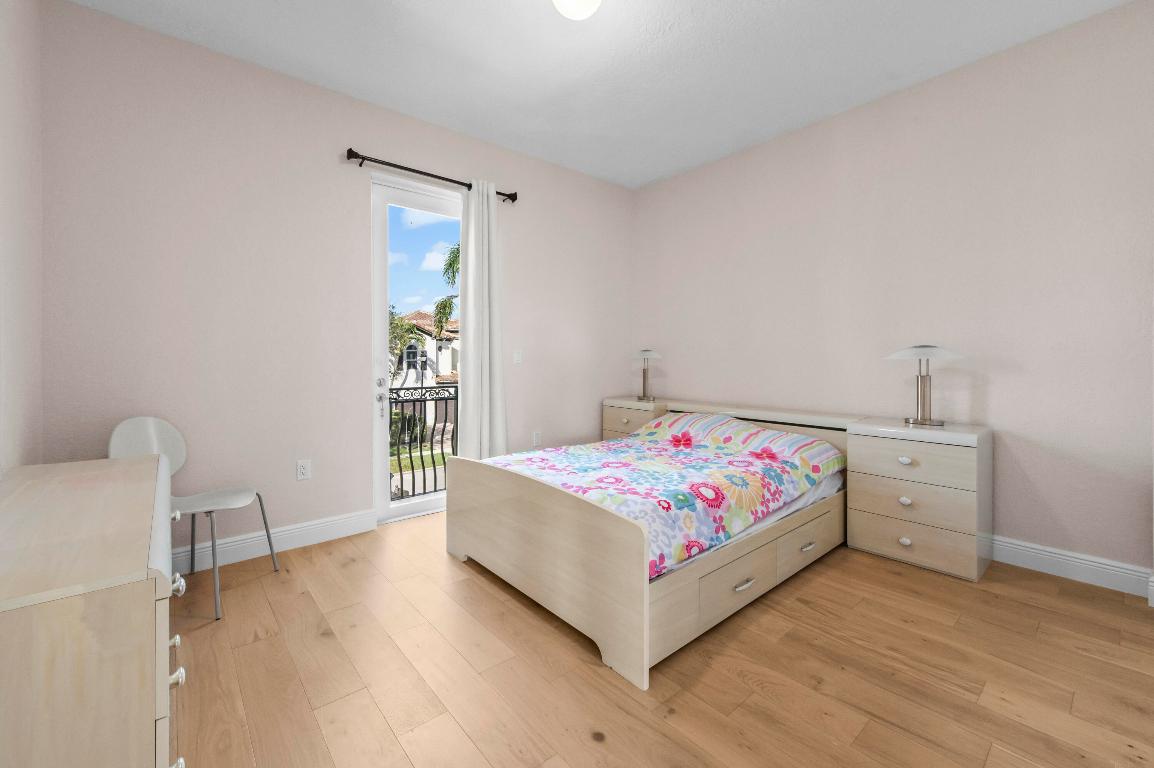 JONATHANS CREEK - Residential