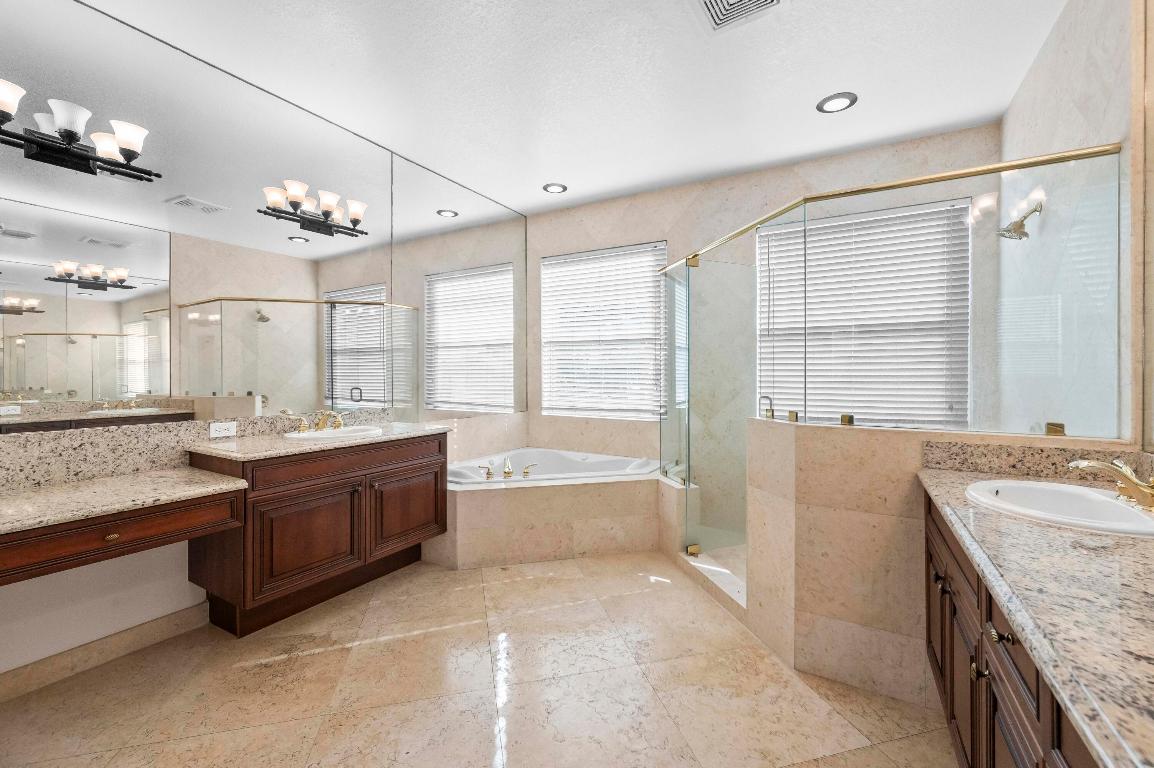 JONATHANS CREEK - Residential