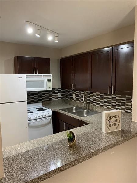 Melrose Apartments - Residential