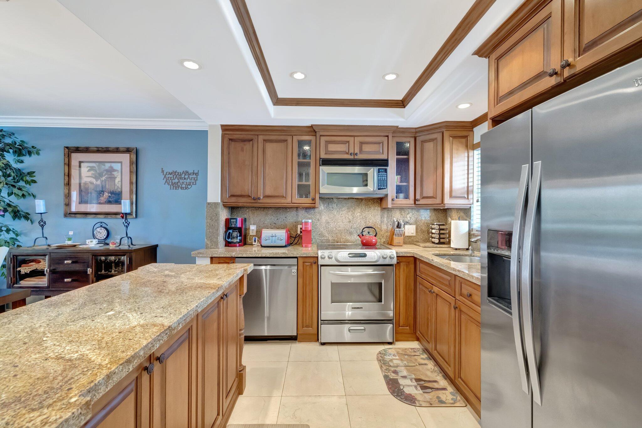 2401 NE 36th Street 204