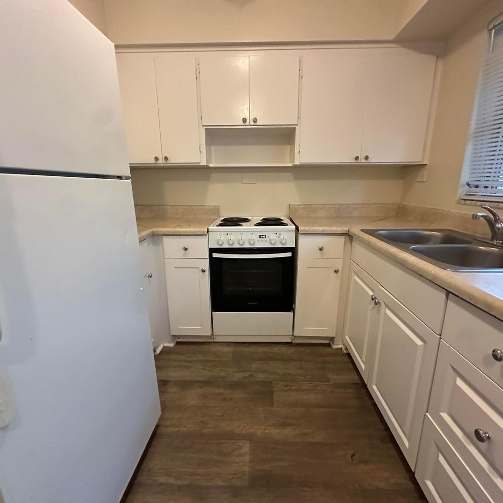 Photo of 417 SE 12th Court #6, Fort Lauderdale, FL 33316 (MLS # B26034991)