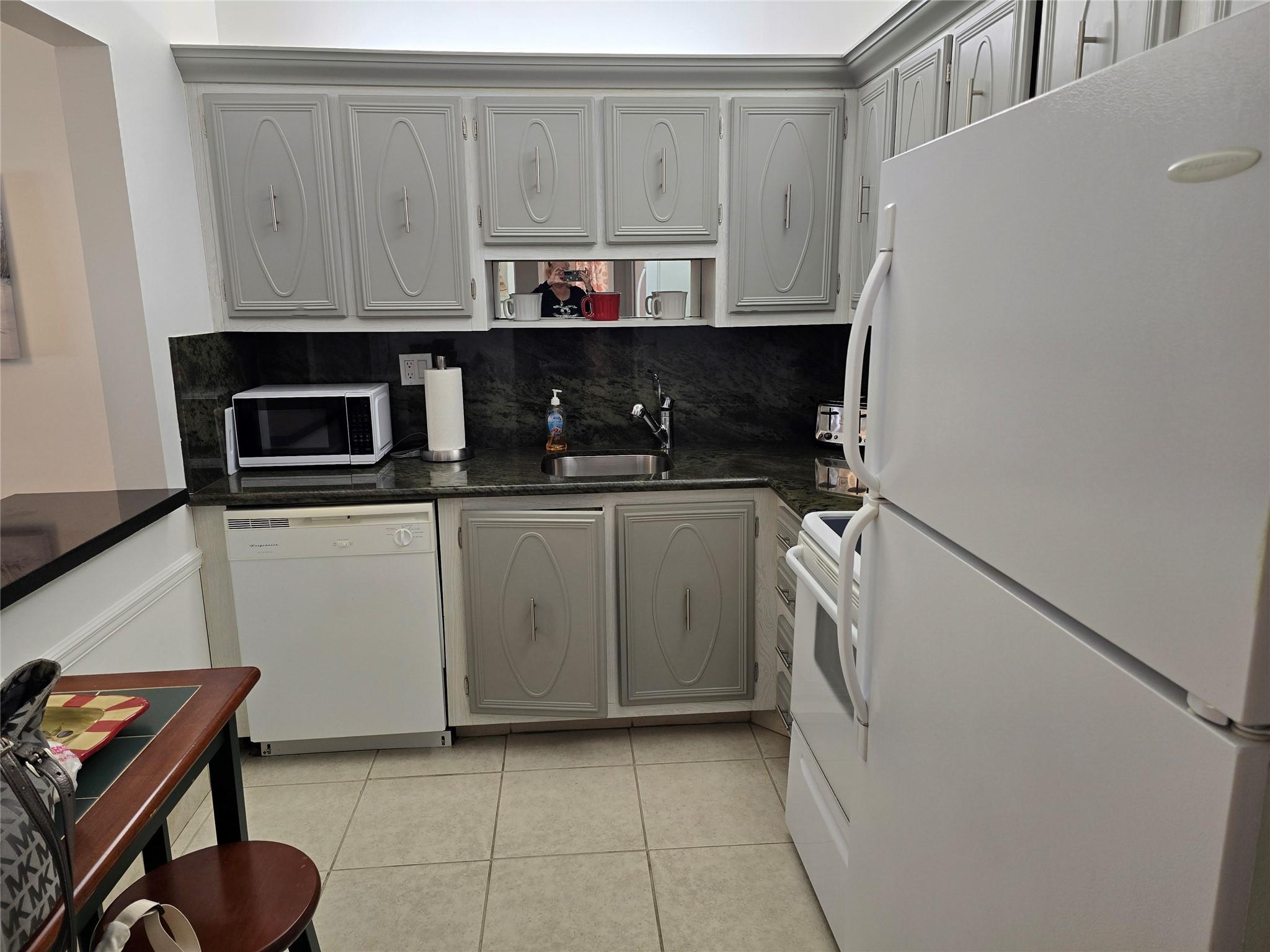 The Meadows condo - Residential